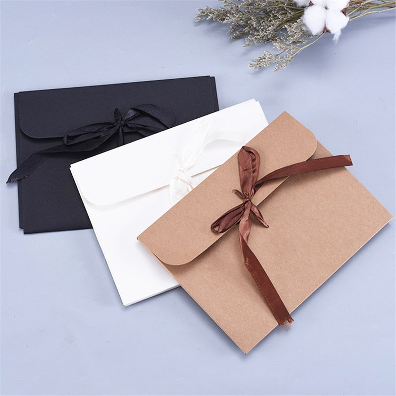 500pcs/lot 24x18x.07cm Black/White Kraft paper envelope gift box paper pocket bag Kerchief Handkerchief Silk scarf packing boxes